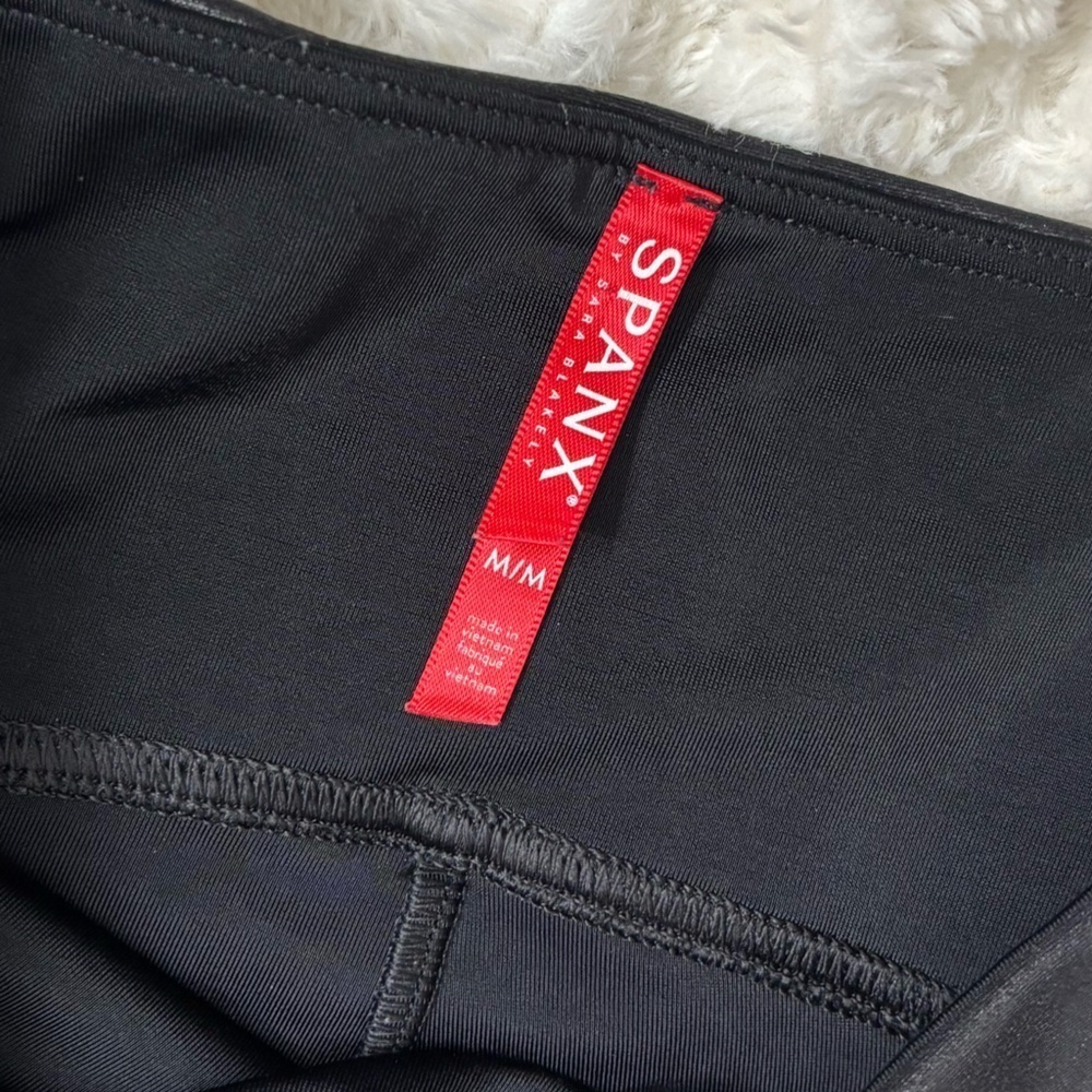 SPANX Women’s Faux Leather Black Leggings - Picture 12 of 12